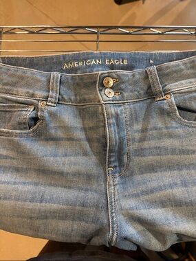 American Eagle Outfitters Light Blue High-Rise Jeans with Double Button Waist